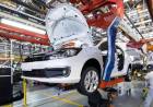 LA CRISIS ECONÓMICA ARGENTINA SE SIENTE, LA INDUSTRIA AUTOMOTRIZ QUE ESTÁ EN PUNTO MUERTO