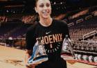 DIANA TAURASI, LA ESTRELLA ARGENTINA DEL BÁSQUETBOL ESTADOUNIDENSE QUE USA ZAPATILLAS CON LA IMAGEN DE EVA PERÓN