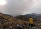 LUCHA CONTRA EL FUEGO EN LA PROVINCIA DE SAN LUIS: BOMBEROS Y BRIGADISTAS COMBATEN UN INCENDIO EN SIERRAS DE LOS COMECHINGONES