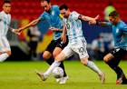 LA SELECCIÓN ARGENTINA FESTEJÓ POR PRIMERA VEZ EN LA COPA AMÉRICA 2021, DERROTÓ A URUGUAY Y ES LÍDER EN SU GRUPO