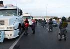 TRANSPORTISTAS INICIARON MEDIDA DE FUERZA Y SE MOVILIZAN EN DISTINTOS PUNTOS DEL PAÍS POR LA FALTA DE GASOIL