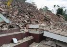 SUBE A 46 LA CIFRA DE MUERTOS Y 700 HERIDOS POR TERREMOTO EN ISLA DE INDONESIA