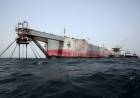 YEMEN: EXTRAEN PETRÓLEO DE UN BUQUE VARADO Y DETERIORADO PARA EVITAR DERRAME EN EL MAR ROJO