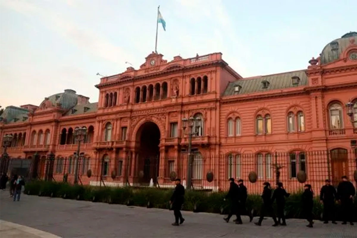 MILEI VETÓ LA LEY DE FINANCIAMIENTO UNIVERSITARIO Y CRECE LA TENSIÓN EN EL CONGRESO