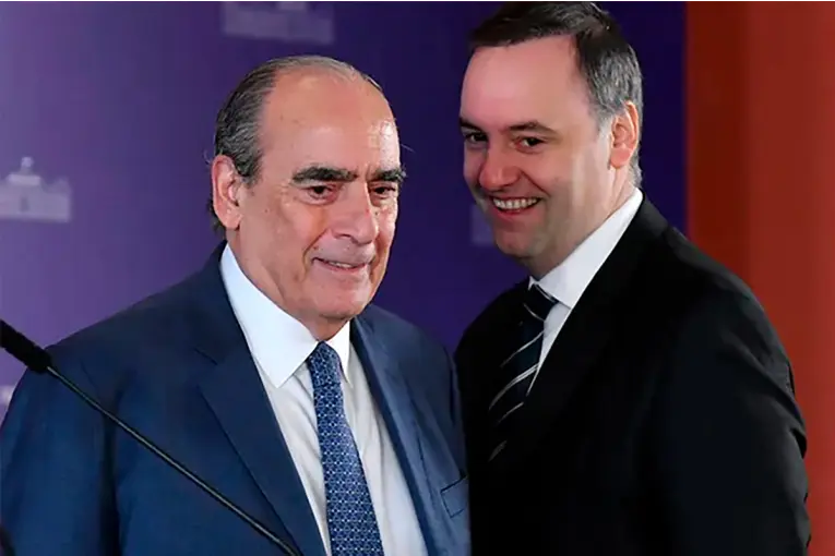 RENUNCIÓ GUILLERMO FRANCOS Y SERÁ REEMPLAZADO POR MANUEL ADORNI