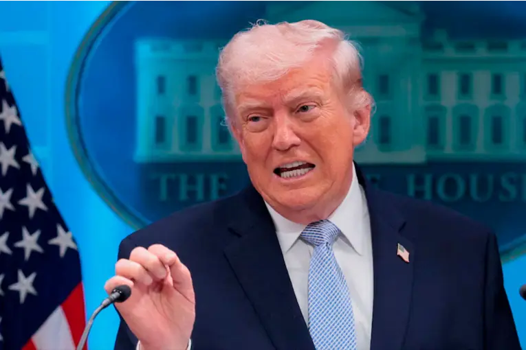 Trump endurece su postura frente a Irán y crece la tensión por Ormuz