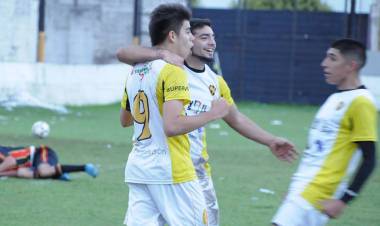 NEWBERY GOLEÓ Y ES EL ÚNICO PUNTERO, ATE II SE QUEDÓ CON EL CLÁSICO ANTE DEFENSORES DEL ESTE EN FÚTBOL DE PRIMERA DE VILLA MERCEDES