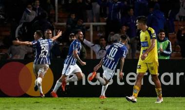 EL TOMBA GANÓ Y SE METIÓ ENTRE LOS 16 MEJORES DE LA LIBERTADORES
