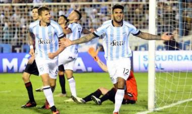 EL DECANO FUE EFECTIVO, GOLEÓ AL MILLONARIO Y SE ADELANTA EN LA SERIE