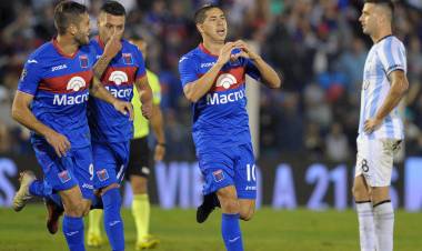 EL MATADOR VAPULEÓ AL DECANO Y SUEÑA CON LA COPA DE LA SUPERLIGA