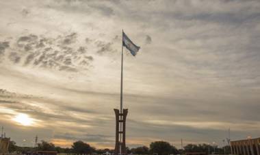 MÁS DE 300 ALUMNAS Y ALUMNOS PROMETERÁN LEALTAD A LA BANDERA EN EL ACTO CENTRAL DE SAN LUIS