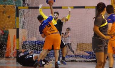 ESTE SÁBADO SE DEFINE EL APERTURA DEL HANDBALL PROVINCIAL EN VILLA MERCEDES Y SPORTIVO FÉNIX VA POR OTRO TÍTULO
