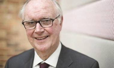 MURIÓ ARTHUR RYAN, EL REY DE LA MODA "LOW COST"