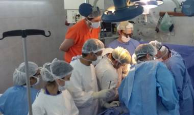 SANTA FE: INÉDITO TRASPLANTE DE BLOQUE ABDOMINAL COMPLETO EN UN ADOLESCENTE 