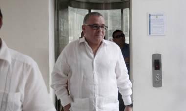 NICARAGUA: DANIEL ORTEGA LE DA LA CIUDADANÍA AL EX PRESIDENTE DE EL SALVADOR, PRÓFUGO DE LA JUSTICIA