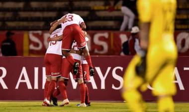 EL ROJO PASÓ CON SUFRIMIENTO EN LA SUDAMERICANA