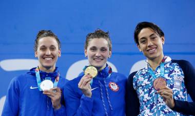JULIA SEBASTIÁN GANÓ LA MEDALLA DE BRONCE EN LOS 200 METROS PECHO Y LOGRÓ LA MARCA A PARA TOKIO