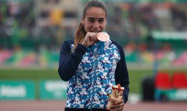 PRIMERA MEDALLA DEL ATLETISMO: BELÉN CASETTA, EN 3000m CON OBSTÁCULOS, FUE BRONCE