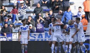 VÉLEZ LE GANÓ A NEWELL'S POR 3 A 1, EN EL REGRESO A LAS CANCHAS DE GAGO