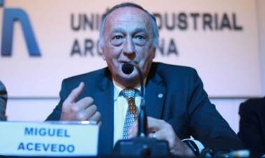 ANTE LA CAÍDA DEL PODER ADQUISITIVO LA UIA FUE CRÍTICA: "LOS EMPRESARIOS ESTÁN DECEPCIONADOS CON MACRI, SU GESTIÓN ES MALA MALA" 