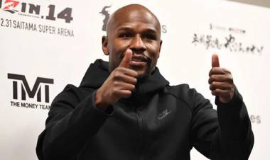 FLOYD MAYWEATHER NEGOCIA SU VUELTA AL BOXEO EN EL 2020
