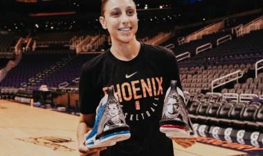 DIANA TAURASI, LA ESTRELLA ARGENTINA DEL BÁSQUETBOL ESTADOUNIDENSE QUE USA ZAPATILLAS CON LA IMAGEN DE EVA PERÓN