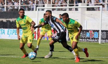 GRAN VICTORIA DEL HALCÓN DE VARELA EN SANTIAGO DEL ESTERO Y HUNDE AL FERROVIARIO EN LOS PROMEDIOS