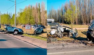 TRES MUERTOS EN IMPRESIONANTE CHOQUE EN LA PAMPA: CAMIONETA QUEDÓ PARTIDA A LA MITAD