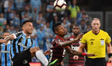 LIBERTADORES: GREMIO Y FLAMENGO EMPATARON 1 A 1, EN EL PARTIDO DE IDA DE LA OTRA SEMIFINAL