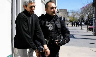 SANTA FE: LAS PERICIAS DETERMINARON QUE HABÍA METANFETAMINA Y ÉXTASIS EN EL BOLSO Y LA ROPA DE EX JEFE DE LA FEDERAL