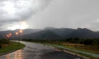 MARCADO DESCENSO DE LAS TEMPERATURAS EN LA PROVINCIA DE SAN LUIS: LA SEMANA COMIENZA CON FRÍO, LLUVIAS Y VIENTOS MUY INTENSOS