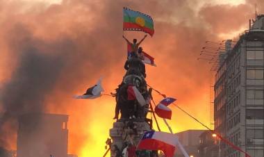 CHILE DESPERTÓ: “HAY QUE SEGUIR LUCHANDO PORQUE ESTO CAMBIE, HAY QUE PERSEVERAR, DEBEMOS LABRAR NUESTRO FUTURO”