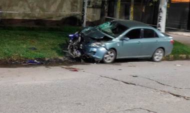 EN TUCUMÁN UN COMERCIANTE PERSIGUIÓ A DOS LADRONES Y LOS ARROLLÓ CON SU AUTO: UNO MURIÓ