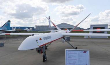 RUSIA: UN DRON MILITAR SE ESTRELLÓ CERCA DE LAS VIVIENDAS EN LISTVIANKA