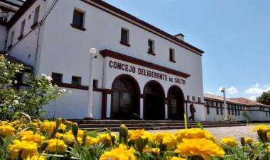 SALTA: ASUMEN NUEVOS CONCEJALES