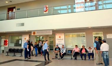 ACUSAN A PROFESOR DE MANOSEAR A UNA ALUMNA Y ACOSAR A OTRA EN VIAJE A CARLOS PAZ, LO EXPULSARON DEL HOTEL