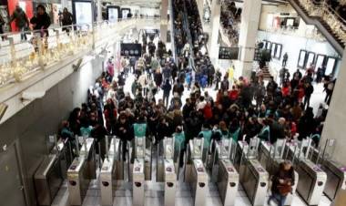 FRANCIA BLOQUEADA POR SEXTO DÍA CONSECUTIVO