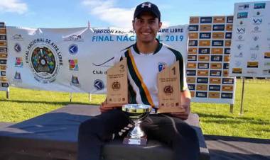 EL VILLAMERCEDINO JUAN PABLO DABOVE FUE MEDALLA DE BRONCE EN LA FINAL NACIONAL DE TIRO CON ARCO EN ESQUEL