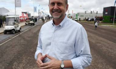 EL GOBERNADOR DE SANTA FE, OMAR PEROTTI, DECRETÓ UN RECESO EN LA ADMINISTRACIÓN PÚBLICA DURANTE ENERO PARA AHORRAR ENERGÍA