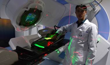 SAN LUIS A LA VANGUARDIA DE LA SALUD: EL ACELERADOR LINEAL YA ESTÁ AL SERVICIO DE LOS PACIENTES PUNTANOS