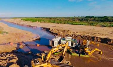 EN SALTA SIGUEN LAS OBRAS EN EL RÍO PILCOMAYO 