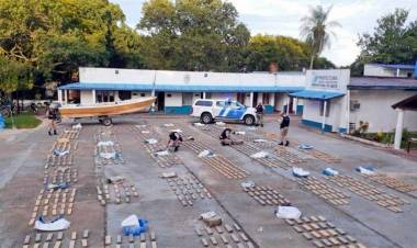 EN CORRIENTES INCAUTARON 920 KILOS DE DROGA INGRESADOS A TRAVÉS DEL RÍO PARANÁ