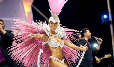 EN LA SEGUNDA NOCHE DEL CARNAVAL DEL PAÍS HUBO MAS DE 15.000 PERSONAS EN EL CORSÓDROMO DE GUALEGUAYCHÚ