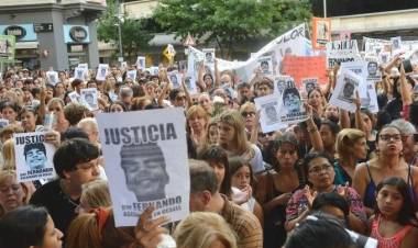 FAMILIARES Y AMIGOS PIDIERON JUSTICIA POR EL ASESINATO DE FERNANDO BÁEZ SOSA