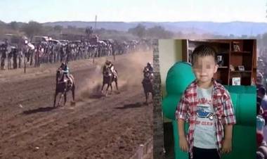 UN NIÑO MURIÓ EN MENDOZA TRAS SER EMBESTIDO POR UN CABALLO DURANTE UNA CARRERA CUADRERA