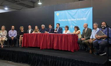 LA PARITARIA DOCENTE PASÓ A UN CUARTO INTERMEDIO: LOS EJES SALARIALES EN QUE CENTRAN SUS PEDIDOS LOS GREMIOS