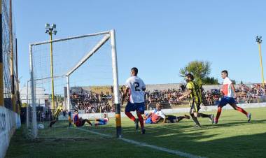 NEWBERY GOLEÓ Y ASEGURÓ EL PASAJE A LA SIGUIENTE RONDA DEL TORNEO REGIONAL FEDERAL AMATEUR, EN LA ZONA DE LOS VILLAMERCEDINOS