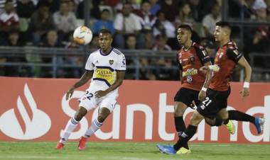 BOCA DEBUTÓ EN LA COPA LIBERTADORES CON UN EMPATE ANTE CARACAS EN VENEZUELA