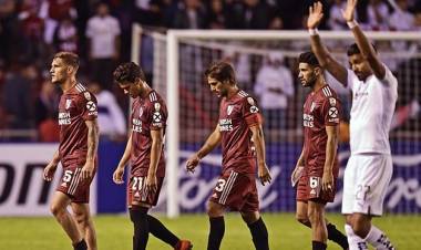 RIVER LA PASÓ MAL EN LA ALTURA CON UN EQUIPO ALTERNATIVO Y FUE GOLEADO POR LIGA DE QUITO EN LA COPA LIBERTADORES