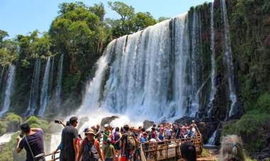 LAS CATARATAS DEL IGUAZÚ Y OTROS 10 PARQUES NACIONALES SE CIERRAN DEBIDO A LA EMERGENCIA SANITARIA POR EL CORONAVIRUS